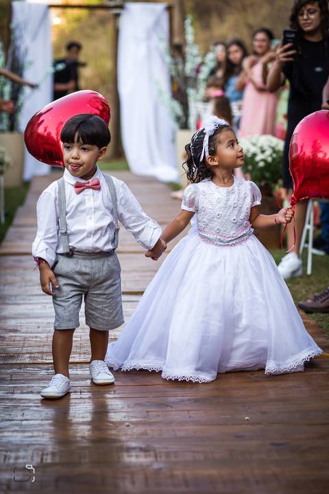 casamento-casamentonocampo-pordosol-casamentoarlive-casamentoemuberlandia-cerimoniaaberta-casamentolindo-cerimoniaemcampoaberto-uberlandiacasamento-fotografoemuberlandia-fotografiasdecasamento-danielcustodio-make-noiva-vestidodenoiva-noivo-buque-love-amor'