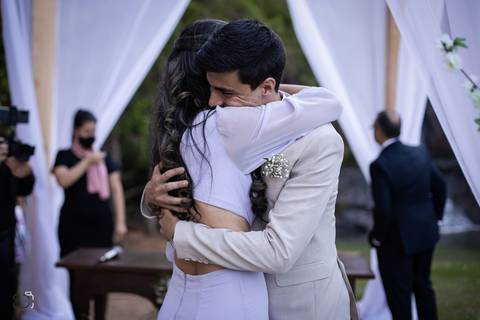 casamento-casamentonocampo-pordosol-casamentoarlive-casamentoemuberlandia-cerimoniaaberta-casamentolindo-cerimoniaemcampoaberto-uberlandiacasamento-fotografoemuberlandia-fotografiasdecasamento-danielcustodio-make-noiva-vestidodenoiva-noivo-buque-love-amor'