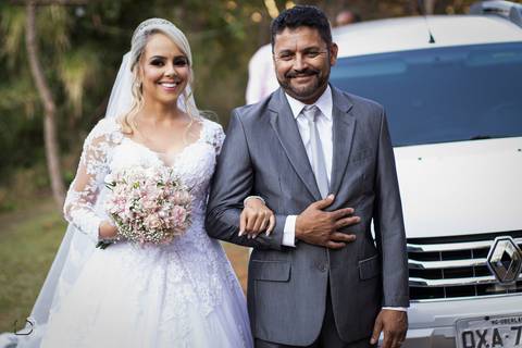 casamento-casamentonocampo-pordosol-casamentoarlive-casamentoemuberlandia-cerimoniaaberta-casamentolindo-cerimoniaemcampoaberto-uberlandiacasamento-fotografoemuberlandia-fotografiasdecasamento-danielcustodio-make-noiva-vestidodenoiva-noivo-buque-love-amor'
