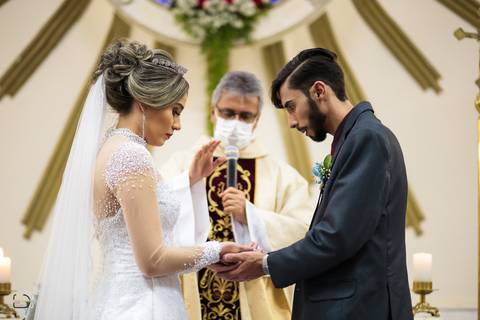 casamento-casamentonocampo-pordosol-casamentoarlive-casamentoemuberlandia-cerimoniaaberta-casamentolindo-cerimoniaemcampoaberto-uberlandiacasamento-fotografoemuberlandia-fotografiasdecasamento-danielcustodio-make-noiva-vestidodenoiva-noivo-buque-love-amor'