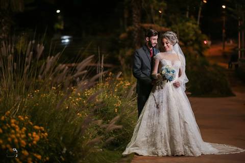 casamento-casamentonocampo-pordosol-casamentoarlive-casamentoemuberlandia-cerimoniaaberta-casamentolindo-cerimoniaemcampoaberto-uberlandiacasamento-fotografoemuberlandia-fotografiasdecasamento-danielcustodio-make-noiva-vestidodenoiva-noivo-buque-love-amor'