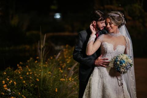 casamento-casamentonocampo-pordosol-casamentoarlive-casamentoemuberlandia-cerimoniaaberta-casamentolindo-cerimoniaemcampoaberto-uberlandiacasamento-fotografoemuberlandia-fotografiasdecasamento-danielcustodio-make-noiva-vestidodenoiva-noivo-buque-love-amor'