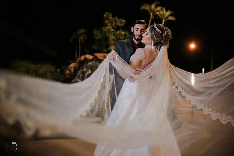 casamento-casamentonocampo-pordosol-casamentoarlive-casamentoemuberlandia-cerimoniaaberta-casamentolindo-cerimoniaemcampoaberto-uberlandiacasamento-fotografoemuberlandia-fotografiasdecasamento-danielcustodio-make-noiva-vestidodenoiva-noivo-buque-love-amor'