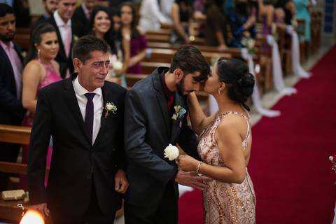 casamento-casamentonocampo-pordosol-casamentoarlive-casamentoemuberlandia-cerimoniaaberta-casamentolindo-cerimoniaemcampoaberto-uberlandiacasamento-fotografoemuberlandia-fotografiasdecasamento-danielcustodio-make-noiva-vestidodenoiva-noivo-buque-love-amor'