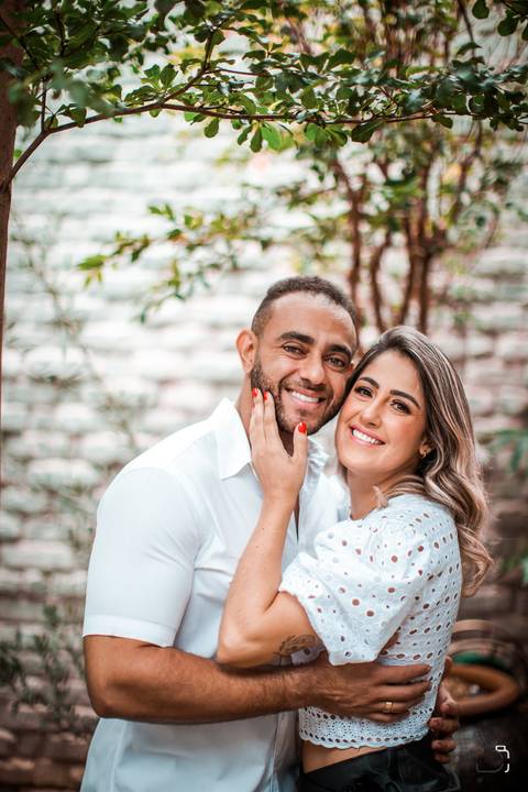 pre-wedding-ensaiodecasal-uberlandiaensaios-casamento-danielcustodiofotografo-foto-fotografoemuberlandia-footgrafiasdecasamento-civil-ensaio-ensaiodenamorados-wedding-looks-para-ensaio-moda-mulher-aliança-amor-uber-diadosnamorados-love-amar-love-cerimonia'