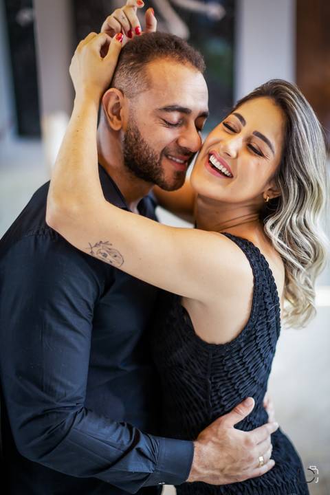 pre-wedding-ensaiodecasal-uberlandiaensaios-casamento-danielcustodiofotografo-foto-fotografoemuberlandia-footgrafiasdecasamento-civil-ensaio-ensaiodenamorados-wedding-looks-para-ensaio-moda-mulher-aliança-amor-uber-diadosnamorados-love-amar-love-cerimonia'