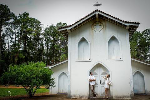 prewedding-ensaiodecasal-fotos-fotografiasdecasal-fotografias-ensaio-wedding-danielcustodio-casamento-minicasamento-cerimoniadecasamento-casamentoemuberlandia-casamentoemaraguari-makenoiva-noivas-noivos-madrinhas-cerimoniapordosol-pordosol-fotografo-udi-'