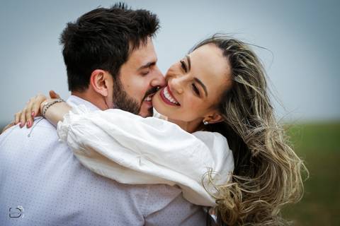 prewedding-ensaiodecasal-fotos-fotografiasdecasal-fotografias-ensaio-wedding-danielcustodio-casamento-minicasamento-cerimoniadecasamento-casamentoemuberlandia-casamentoemaraguari-makenoiva-noivas-noivos-madrinhas-cerimoniapordosol-pordosol-fotografo-udi-'