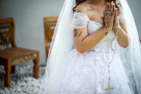 casamento-casamentoemuberlandia-casorio-casar-make-noiva-noiva-fotografias-de-casamento-daniel-custodio-fotografo-buque-vestido-make-off-de-noiva-brinde-fotografo-de-casamento-wedding-mini-casamento-chacara-para-casamento-dj-cerimonia-banda-musical-love'