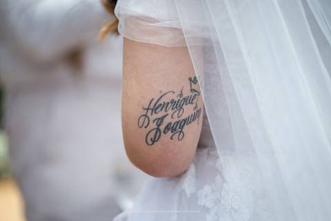 casamento-casamentoemuberlandia-casorio-casar-make-noiva-noiva-fotografias-de-casamento-daniel-custodio-fotografo-buque-vestido-make-off-de-noiva-brinde-fotografo-de-casamento-wedding-mini-casamento-chacara-para-casamento-dj-cerimonia-banda-musical-love'