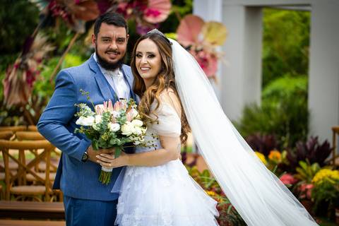 casamento-casamentoemuberlandia-casorio-casar-make-noiva-noiva-fotografias-de-casamento-daniel-custodio-fotografo-buque-vestido-make-off-de-noiva-brinde-fotografo-de-casamento-wedding-mini-casamento-chacara-para-casamento-dj-cerimonia-banda-musical-love'