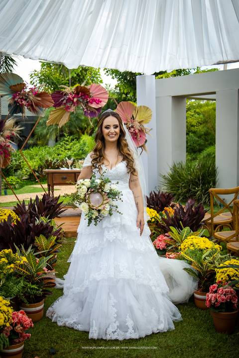 casamento-casamentoemuberlandia-casorio-casar-make-noiva-noiva-fotografias-de-casamento-daniel-custodio-fotografo-buque-vestido-make-off-de-noiva-brinde-fotografo-de-casamento-wedding-mini-casamento-chacara-para-casamento-dj-cerimonia-banda-musical-love'
