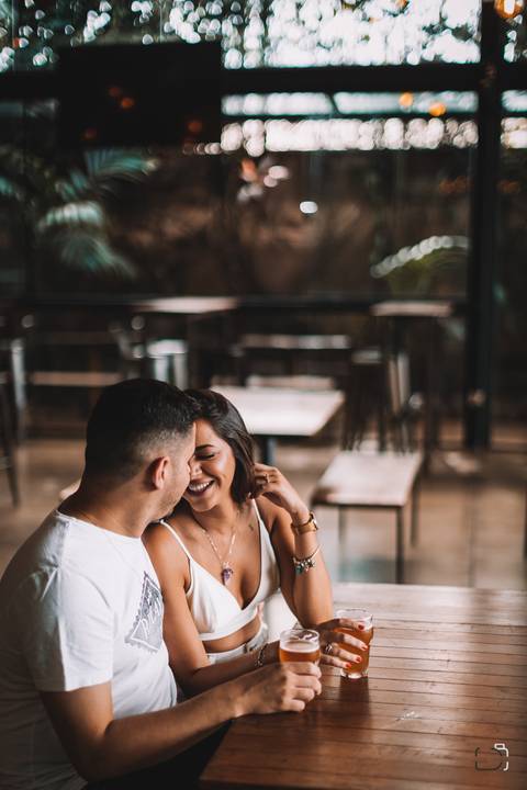 pre-wedding-ensaio-fotos-de-casal-namoro-casar-noivo-fotos-decasamento-noivas-fotos-para-casamento-daniel-custodio-fotografo-cerimonia-fotografias-mini-casamento-floresta-do-lobo-fotografo-minas-gerais-brasil-aliança-civil-amor-love-infinito-risada-'