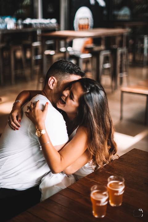 pre-wedding-ensaio-fotos-de-casal-namoro-casar-noivo-fotos-decasamento-noivas-fotos-para-casamento-daniel-custodio-fotografo-cerimonia-fotografias-mini-casamento-floresta-do-lobo-fotografo-minas-gerais-brasil-aliança-civil-amor-love-infinito-risada-'