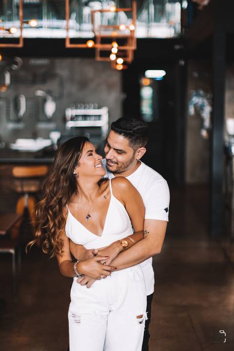 pre-wedding-ensaio-fotos-de-casal-namoro-casar-noivo-fotos-decasamento-noivas-fotos-para-casamento-daniel-custodio-fotografo-cerimonia-fotografias-mini-casamento-floresta-do-lobo-fotografo-minas-gerais-brasil-aliança-civil-amor-love-infinito-risada-'