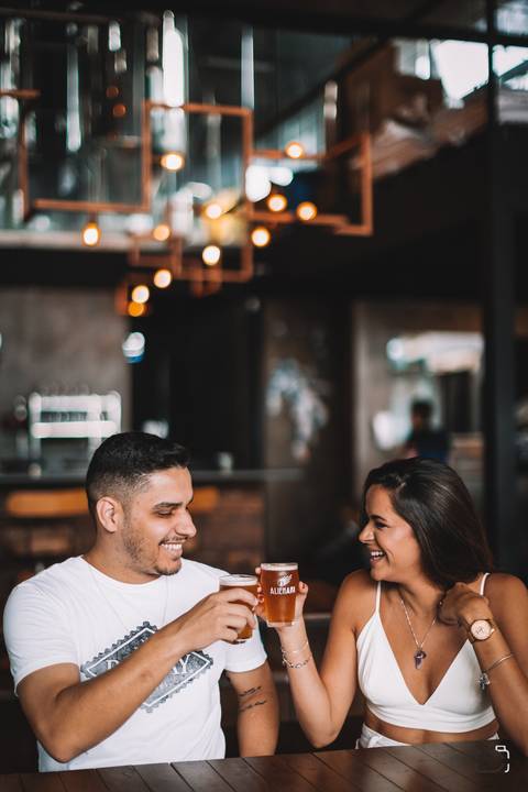 pre-wedding-ensaio-fotos-de-casal-namoro-casar-noivo-fotos-decasamento-noivas-fotos-para-casamento-daniel-custodio-fotografo-cerimonia-fotografias-mini-casamento-floresta-do-lobo-fotografo-minas-gerais-brasil-aliança-civil-amor-love-infinito-risada-'