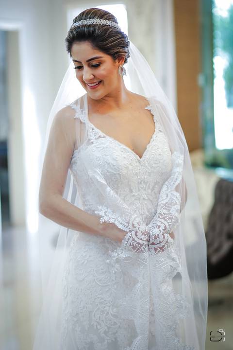 casamento-casar-noiva-make-uberlandia-cerimonia-fotografias-fotografo-foto-minas-gerais-daniel-custodio-vestido-terno-noivo-brinde-festa-decoração-brasil-chacara-dj-bufffet-pista-banda-musical-sapato-buque-arte-pordosol-dança-noivos-sorriso-civil-ensaio'