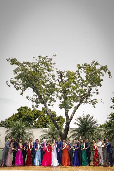 casamento-casar-noiva-make-uberlandia-cerimonia-fotografias-fotografo-foto-minas-gerais-daniel-custodio-vestido-terno-noivo-brinde-festa-decoração-brasil-chacara-dj-bufffet-pista-banda-musical-sapato-buque-arte-pordosol-dança-noivos-sorriso-civil-ensaio'