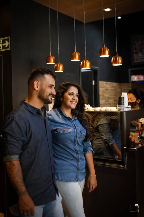 pre-wedding-ensaio-foto-fotografias-casal-casar-uberlandia-casamento-minas-gerais-cerimonia-fotografo-daniel-custodio-religioso-civil-foto-de-casamento-cafe-romantico-lindos-casal-de-namorados-fotografo-de-casamento-brasil-mundo-amor-love-sorrriso-amores'