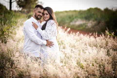 pre-wedding-ensaio-foto-fotografias-casal-casar-uberlandia-casamento-minas-gerais-cerimonia-fotografo-daniel-custodio-religioso-civil-foto-de-casamento-cafe-romantico-lindos-casal-de-namorados-fotografo-de-casamento-brasil-mundo-amor-love-sorrriso-amores'