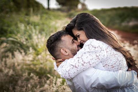pre-wedding-ensaio-foto-fotografias-casal-casar-uberlandia-casamento-minas-gerais-cerimonia-fotografo-daniel-custodio-religioso-civil-foto-de-casamento-cafe-romantico-lindos-casal-de-namorados-fotografo-de-casamento-brasil-mundo-amor-love-sorrriso-amores'