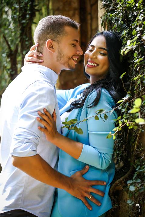 pre-wedding-ensaio-fotografias-casamento-araxa-minas-gerais-uberlandia-fotos-casar-make-noiva-noivo-buque-vestido-sapato-espaço-de-noiva-chacara-amor-terno-dj-pista-de-dança-buffet-decoração-banda-filmagem-cantor-pagode-sertanejo-retrato-mãe-pai-madrinha-'