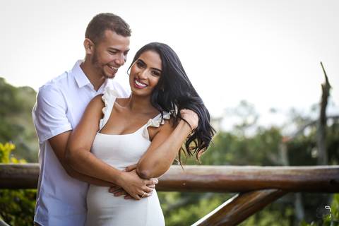 pre-wedding-ensaio-fotografias-casamento-araxa-minas-gerais-uberlandia-fotos-casar-make-noiva-noivo-buque-vestido-sapato-espaço-de-noiva-chacara-amor-terno-dj-pista-de-dança-buffet-decoração-banda-filmagem-cantor-pagode-sertanejo-retrato-mãe-pai-madrinha-'