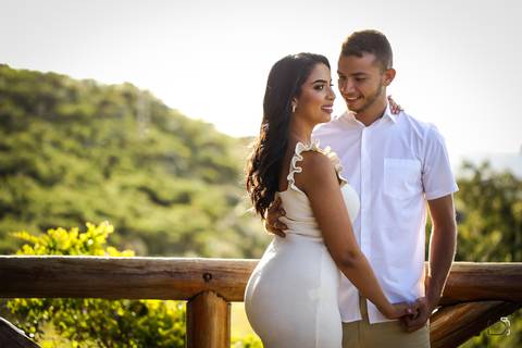 pre-wedding-ensaio-fotografias-casamento-araxa-minas-gerais-uberlandia-fotos-casar-make-noiva-noivo-buque-vestido-sapato-espaço-de-noiva-chacara-amor-terno-dj-pista-de-dança-buffet-decoração-banda-filmagem-cantor-pagode-sertanejo-retrato-mãe-pai-madrinha-'