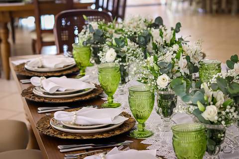 casamento-casar-wedding-casamentos-uberlandia-chacara-espaço=make-noiva-noivo-festa-dj-pista-de-dança-foto-fotografias-fotografo-buque-amor-vestido-terno-cerimonia-buffef-amor-love-minas-gerais-brasil-decoração-daniel-custodio-ensaio-studio-cerimonial-'