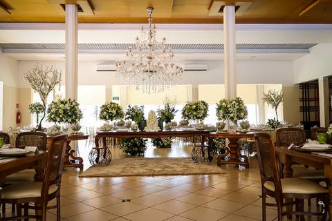 casamento-casar-wedding-casamentos-uberlandia-chacara-espaço=make-noiva-noivo-festa-dj-pista-de-dança-foto-fotografias-fotografo-buque-amor-vestido-terno-cerimonia-buffef-amor-love-minas-gerais-brasil-decoração-daniel-custodio-ensaio-studio-cerimonial-'