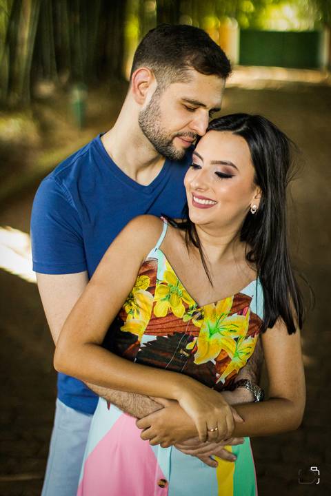 wedding-prewedding-ensaiodecasal-foot-fotografias-casamento-retrato-fotografodecasamento-uberlandia-araxa-pordosol-make-noiva-noivo-ensaiocriativo-love-minasgerais-brasil-vestidodenoiva-padrinhos-madrinhas-portaaliança-vestidodenoiva-amor-love-buffet-dj-'
