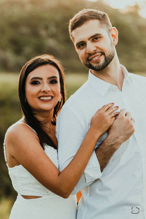 wedding-prewedding-ensaiodecasal-foot-fotografias-casamento-retrato-fotografodecasamento-uberlandia-araxa-pordosol-make-noiva-noivo-ensaiocriativo-love-minasgerais-brasil-vestidodenoiva-padrinhos-madrinhas-portaaliança-vestidodenoiva-amor-love-buffet-dj-'