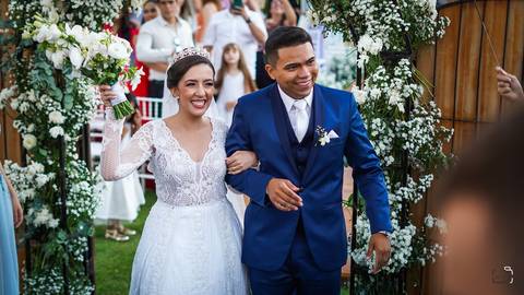 casamento-casar-noiva-rildo-cabelo-penteado-noivo-madrinha-irma-vestido-ensaio-foto-fotografias-buque-amor-casamento-igrejaodaniel-custodio-fotografodecasamento-minasgerais-brasil-love-inesquecivel-amor-namorados-chacara-cerimonia-cerimonial-dj-buffet-'