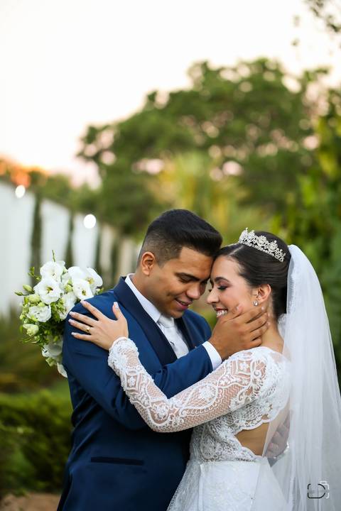 casamento-casar-noiva-rildo-cabelo-penteado-noivo-madrinha-irma-vestido-ensaio-foto-fotografias-buque-amor-casamento-igrejaodaniel-custodio-fotografodecasamento-minasgerais-brasil-love-inesquecivel-amor-namorados-chacara-cerimonia-cerimonial-dj-buffet-'