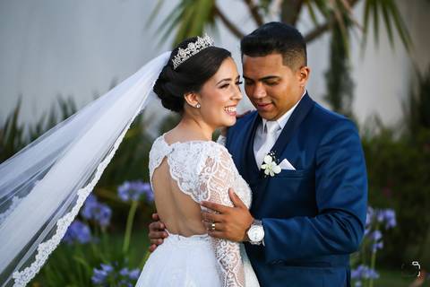 casamento-casar-noiva-rildo-cabelo-penteado-noivo-madrinha-irma-vestido-ensaio-foto-fotografias-buque-amor-casamento-igrejaodaniel-custodio-fotografodecasamento-minasgerais-brasil-love-inesquecivel-amor-namorados-chacara-cerimonia-cerimonial-dj-buffet-'