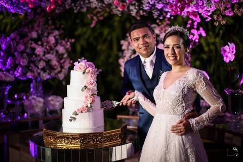 casamento-casar-noiva-rildo-cabelo-penteado-noivo-madrinha-irma-vestido-ensaio-foto-fotografias-buque-amor-casamento-igrejaodaniel-custodio-fotografodecasamento-minasgerais-brasil-love-inesquecivel-amor-namorados-chacara-cerimonia-cerimonial-dj-buffet-'