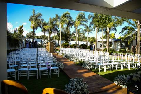 casamento-casar-noiva-rildo-cabelo-penteado-noivo-madrinha-irma-vestido-ensaio-foto-fotografias-buque-amor-casamento-igrejaodaniel-custodio-fotografodecasamento-minasgerais-brasil-love-inesquecivel-amor-namorados-chacara-cerimonia-cerimonial-dj-buffet-'