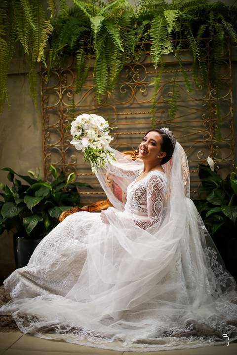 casamento-casar-noiva-rildo-cabelo-penteado-noivo-madrinha-irma-vestido-ensaio-foto-fotografias-buque-amor-casamento-igrejaodaniel-custodio-fotografodecasamento-minasgerais-brasil-love-inesquecivel-amor-namorados-chacara-cerimonia-cerimonial-dj-buffet-'