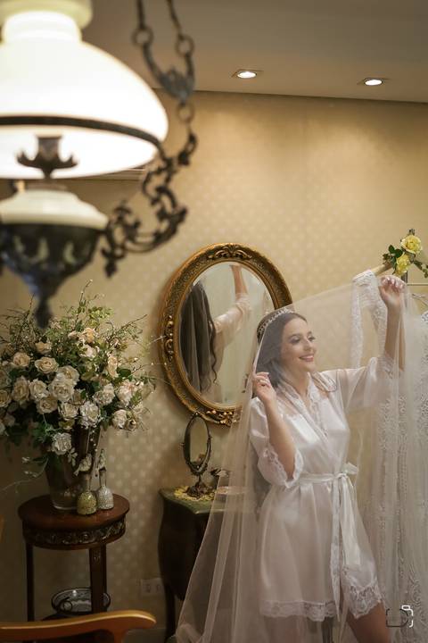 casamento-cerimonia-noiva-make-peteado-buque-vestido-espaço-rildo-mae-avo-pai-noivo-madrinha-padrinho-coco-bambu-uberlandia-minas-fotografo-de-casamento-restrato-danil-custodio-terno-pista-de-dança-dj-cerimonia-civil-fotos-festa-banda-decoração-amor-love'