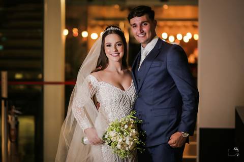 casamento-cerimonia-noiva-make-peteado-buque-vestido-espaço-rildo-mae-avo-pai-noivo-madrinha-padrinho-coco-bambu-uberlandia-minas-fotografo-de-casamento-restrato-danil-custodio-terno-pista-de-dança-dj-cerimonia-civil-fotos-festa-banda-decoração-amor-love'