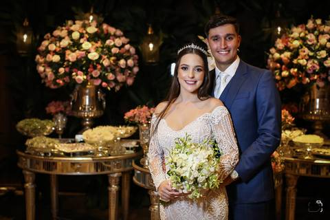 casamento-cerimonia-noiva-make-peteado-buque-vestido-espaço-rildo-mae-avo-pai-noivo-madrinha-padrinho-coco-bambu-uberlandia-minas-fotografo-de-casamento-restrato-danil-custodio-terno-pista-de-dança-dj-cerimonia-civil-fotos-festa-banda-decoração-amor-love'