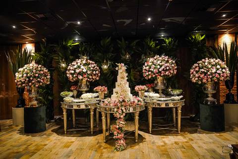 casamento-cerimonia-noiva-make-peteado-buque-vestido-espaço-rildo-mae-avo-pai-noivo-madrinha-padrinho-coco-bambu-uberlandia-minas-fotografo-de-casamento-restrato-danil-custodio-terno-pista-de-dança-dj-cerimonia-civil-fotos-festa-banda-decoração-amor-love'