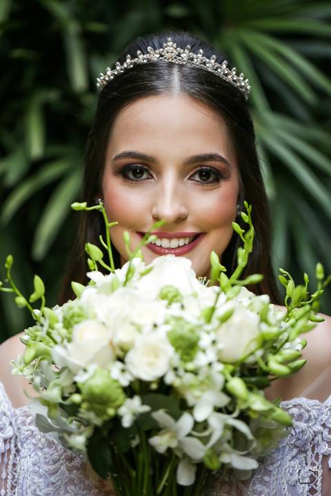 casamento-cerimonia-noiva-make-peteado-buque-vestido-espaço-rildo-mae-avo-pai-noivo-madrinha-padrinho-coco-bambu-uberlandia-minas-fotografo-de-casamento-restrato-danil-custodio-terno-pista-de-dança-dj-cerimonia-civil-fotos-festa-banda-decoração-amor-love'