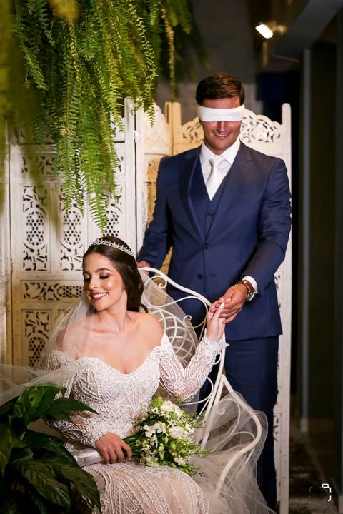 casamento-cerimonia-noiva-make-peteado-buque-vestido-espaço-rildo-mae-avo-pai-noivo-madrinha-padrinho-coco-bambu-uberlandia-minas-fotografo-de-casamento-restrato-danil-custodio-terno-pista-de-dança-dj-cerimonia-civil-fotos-festa-banda-decoração-amor-love'