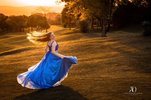 Foto debutante no por do sol'