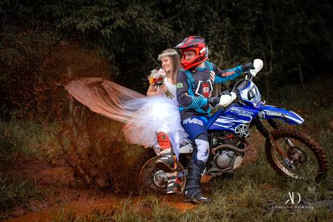 sessao pre casamento com chuva'