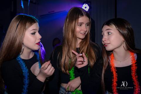 amigas da debutante'