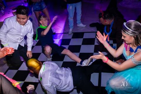 aproveitando a festa'