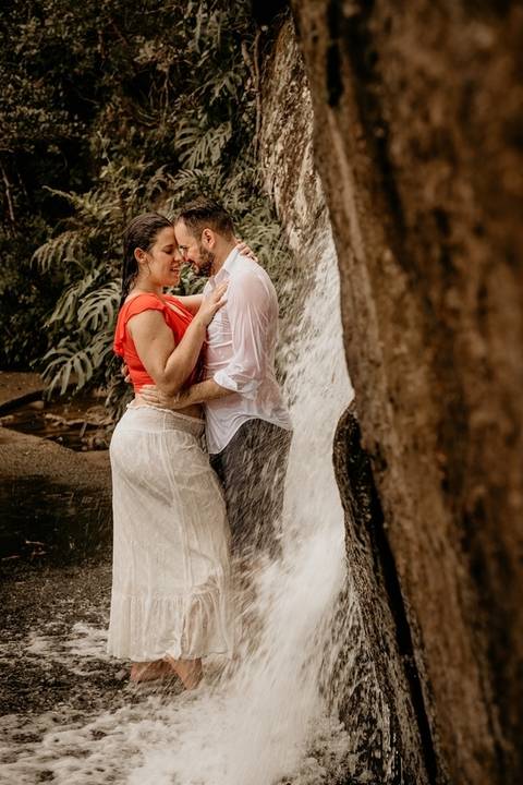 Prewedding na cachoeira'