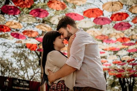 Rua de guarda-chuva em Holambra'